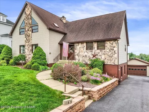 165 Chapel St, Pittston, PA 18640