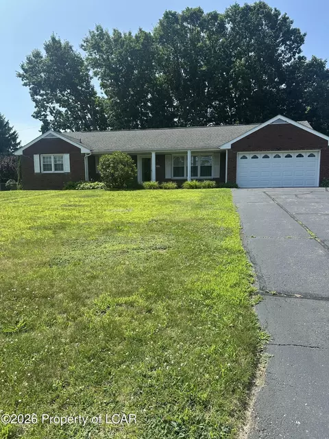 91 Laflin Rd, Wilkes-barre, PA 18702