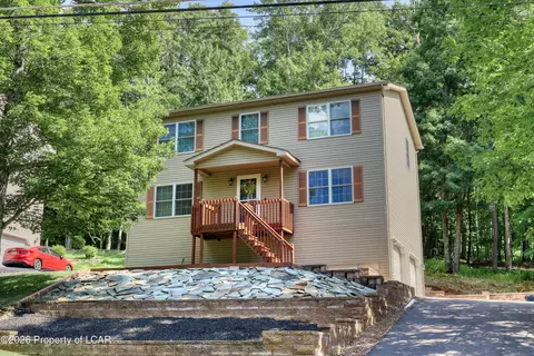 225 Avalanche Ln, Drums, PA 18222