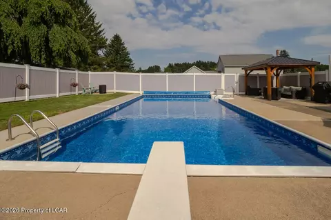 Exterior - 7 Pine Dr, Shavertown, PA 18708 photo 9 of 16