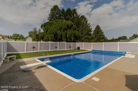Exterior - 7 Pine Dr, Shavertown, PA 18708 photo 8 of 16