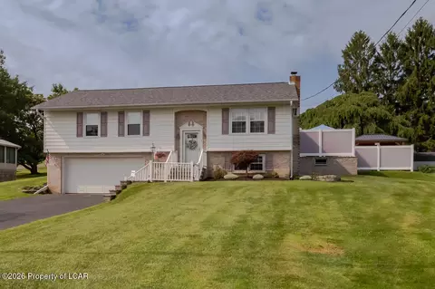 Exterior - 7 Pine Dr, Shavertown, PA 18708 photo 2 of 16