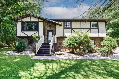 1855 Meadow Run Rd, Bear Creek, PA 18702