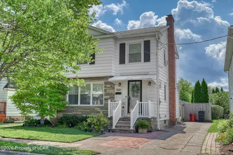 52 N Dawes Ave, Kingston, PA 18704