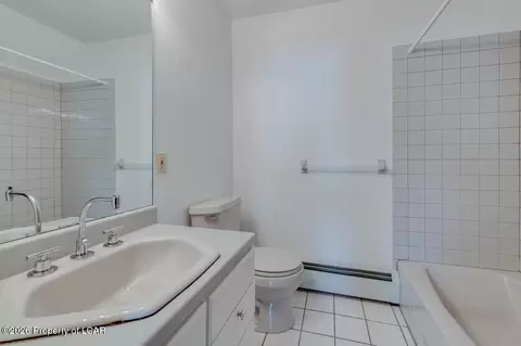 Bath - 550 Lantern Hill Rd, Shavertown, PA 18708 photo 7 of 8