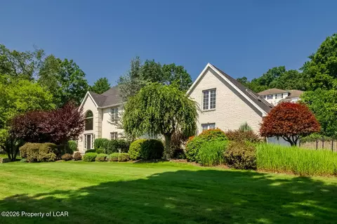 Exterior - 550 Lantern Hill Rd, Shavertown, PA 18708 photo 3 of 11