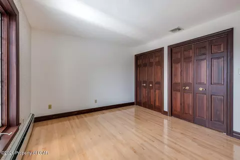 Bedroom - 550 Lantern Hill Rd, Shavertown, PA 18708 photo 4 of 5