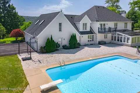 Exterior - 550 Lantern Hill Rd, Shavertown, PA 18708 photo 2 of 11