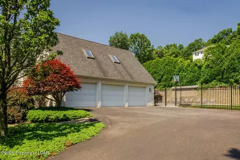 Exterior - 550 Lantern Hill Rd, Shavertown, PA 18708 photo 6 of 11