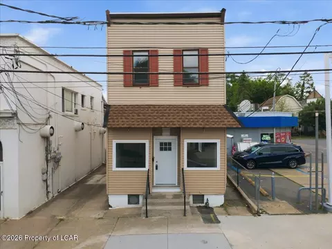 13 Carey Ave, Wilkes-barre, PA 18702