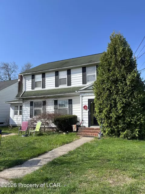 64 Arlington Rd, Forty Fort, PA 18704