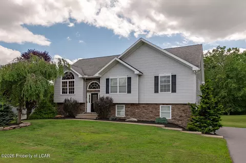 260 Mountain Rd, Drums, PA 18222