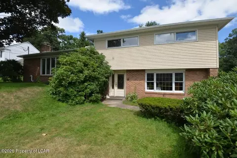 78 Summit Rd, Mountain Top, PA 18707