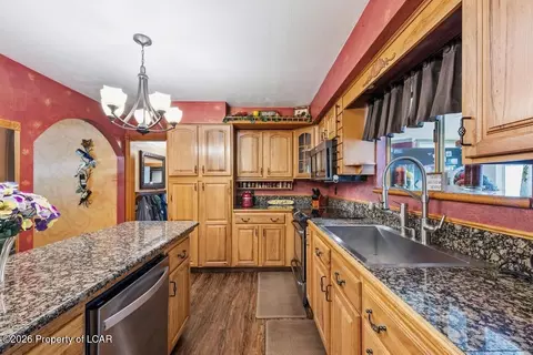Kitchen - 455 Chase Rd, Shavertown, PA 18708 photo 2 of 2
