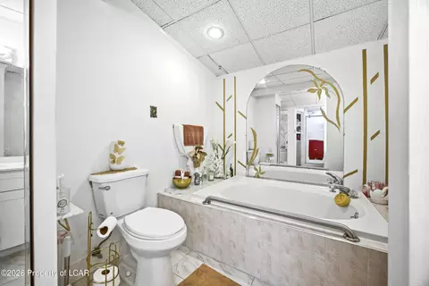 Bath - 1002 E 9th St, Hazle Township, PA 18201 photo 5 of 7