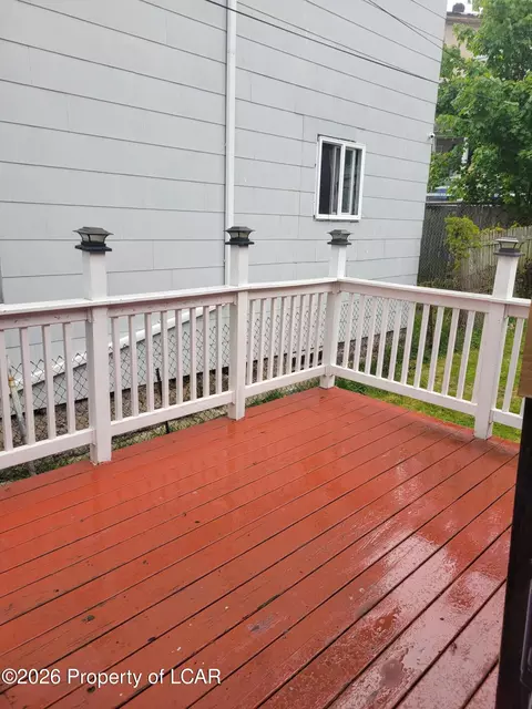 Exterior - 414 E Mine St, Hazleton, PA 18201 photo 3 of 3