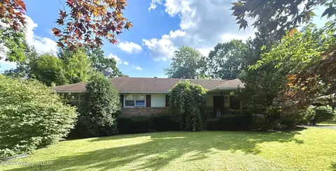 107 Laflin Rd, Laflin, PA 18702