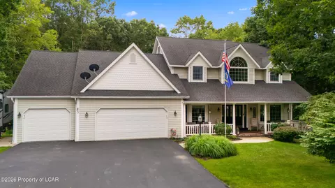 265 Hemlock Ter, Mountain Top, PA 18707