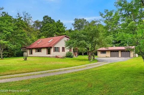 37 Green Valley Rd, Sweet Valley, PA 18656
