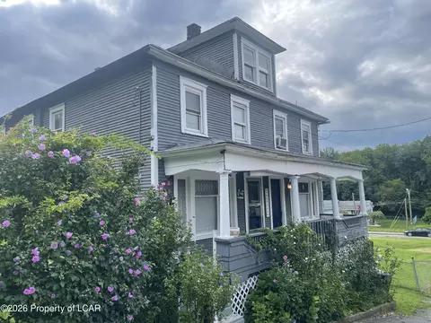 126 12 Oak St, Sugar Notch, PA 18706