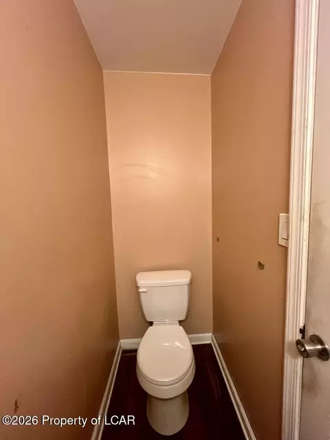 Bath - 27 Shaver Ave, Shavertown, PA 18708 photo 2 of 5