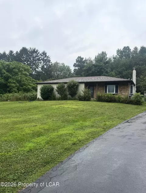 601 W Butler Dr, Drums, PA 18222