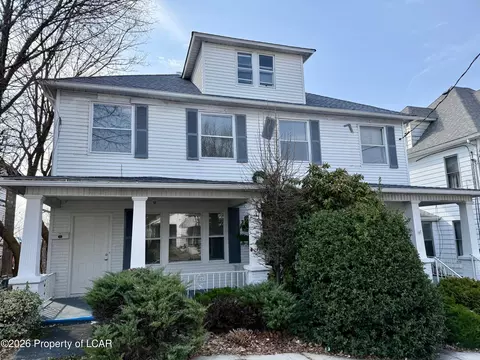 22 George St, Pittston, PA 18640