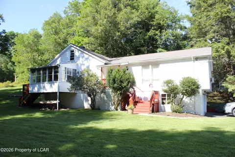 564 Shupp Rd, Dallas, PA 18612