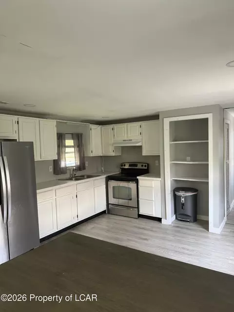Kitchen - 37 Cardinal Cir, Shavertown, PA 18708 photo 2 of 3