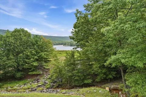 View/Area - 16 Delaware Dr, Hazleton, PA 18202 photo 2 of 17