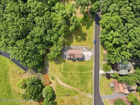View/Area - 16 Delaware Dr, Hazleton, PA 18202 photo 7 of 17