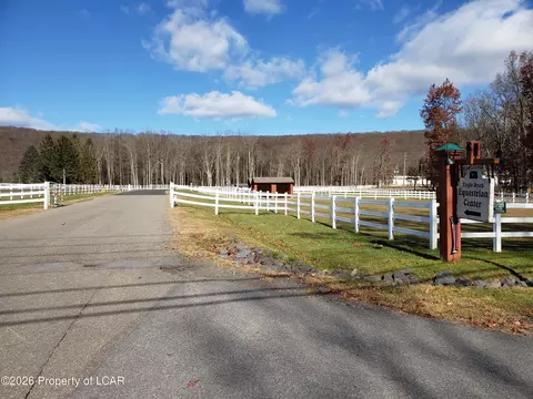 Exterior - 16 Delaware Dr, Hazleton, PA 18202 photo 16 of 22