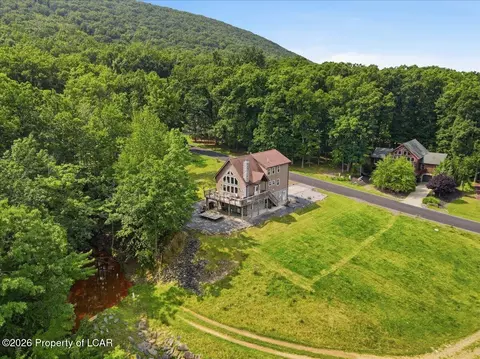 View/Area - 16 Delaware Dr, Hazleton, PA 18202 photo 3 of 17