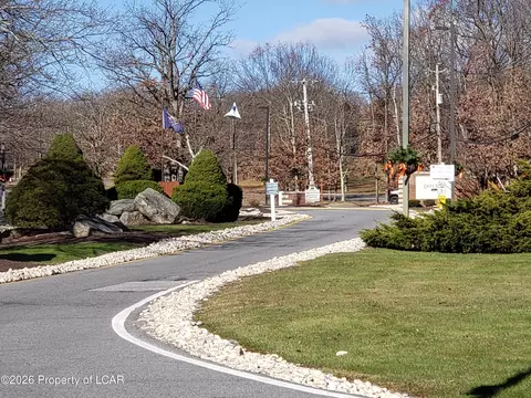 View/Area - 16 Delaware Dr, Hazleton, PA 18202 photo 12 of 17