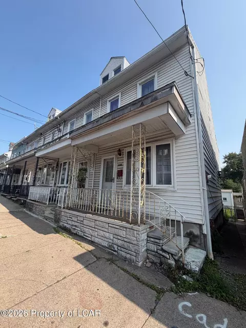 530 W Centre St, Shenandoah, PA 17976