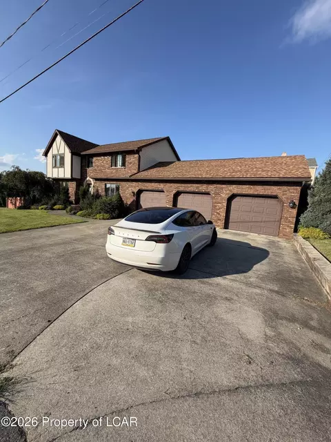 421 Campbell St, Scranton, PA 18505