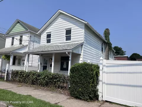 136 E Ridge St, Nanticoke, PA 18634