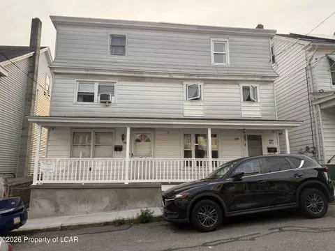 118 Gay St, Tamaqua, PA 18252