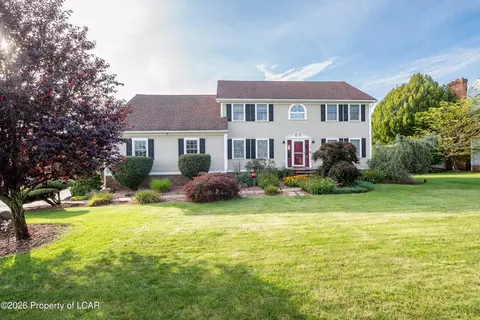 30 Genoa Ln, Shavertown, PA 18708