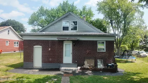 722 Tamaqua St, Mcadoo, PA 18237