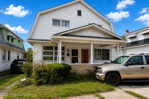 12 E Charles St, Plains, PA 18705