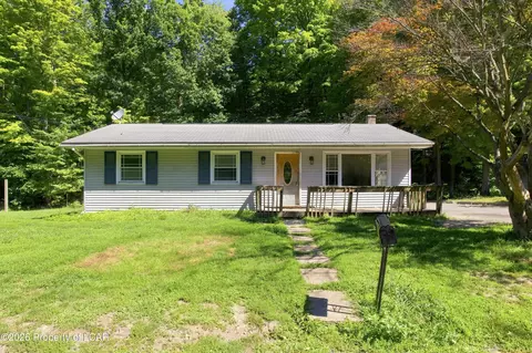 10030 Bridge Ln, Clarks Summit, PA 18411