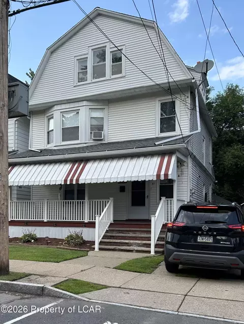 51 Elizabeth St, Wilkes-barre, PA 18702