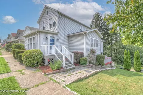 27 Pulaski St, Hanover Township, PA 18706