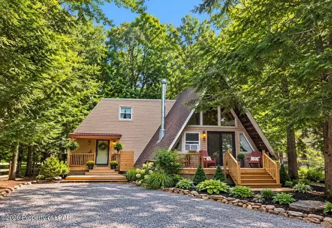 108 Lisa Lake Ct, Drums, PA 18222