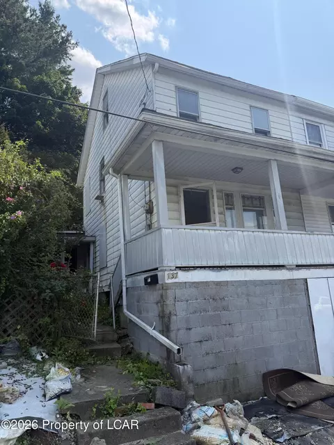137 E Railroad, Nesquehoning, PA 18240