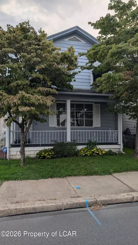 65 Girard Ave, Plymouth, PA 18651