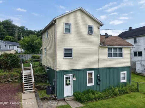 272 Vine St, Larksville, PA 18651