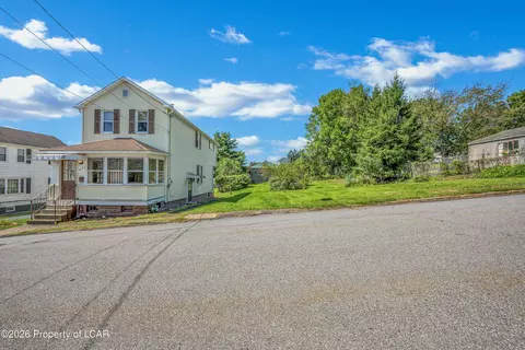 456 Pringle St, Pringle, PA 18704