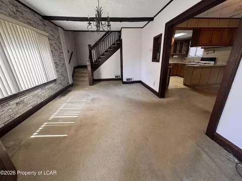 Living - 164 Hillcrest Ave, Shavertown, PA 18708 photo 2 of 4